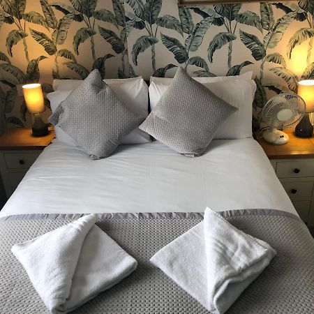 Parkwood Hotel Лондон Экстерьер фото