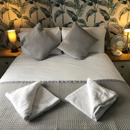 Parkwood Hotel Лондон Экстерьер фото